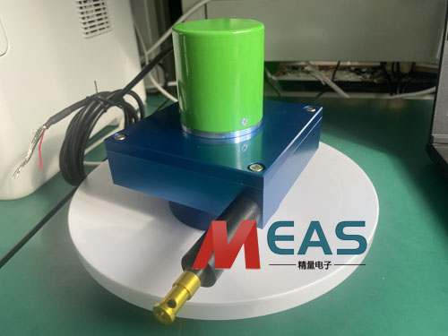 ����λ�Ƃ�������̖(h��o)�o(w��)ݔ���r(sh��)׃�l��������������